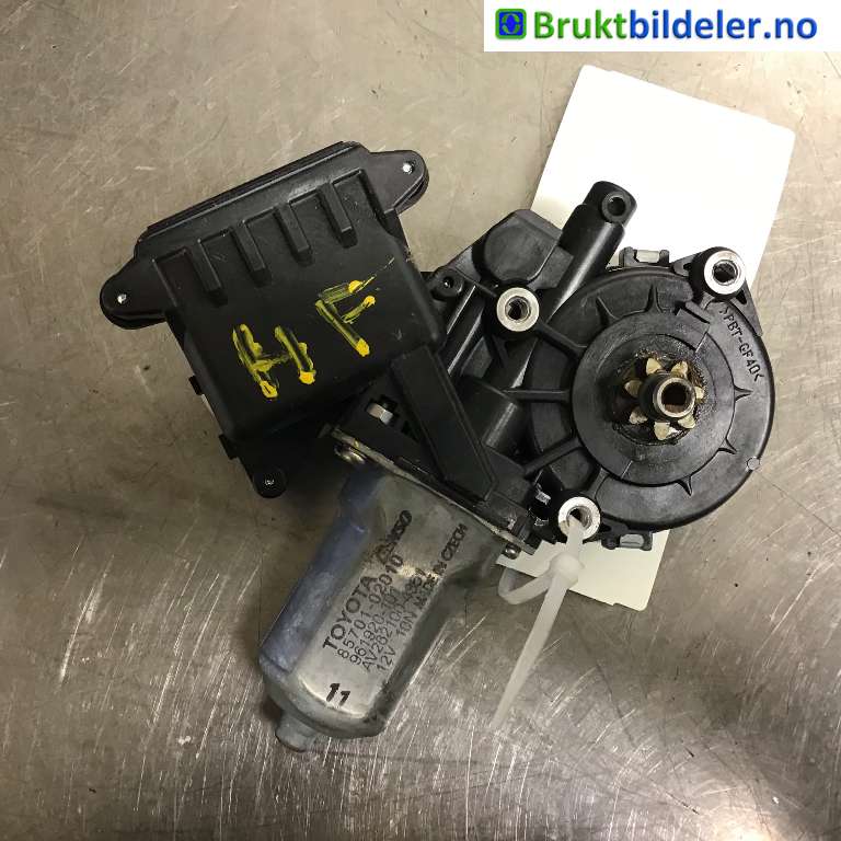 Ruteheis høyre foran til Toyota Avensis 2009-2015 (Type III, Fase 1) (TOYOTA|85701-02010|AV262100-4351|)
