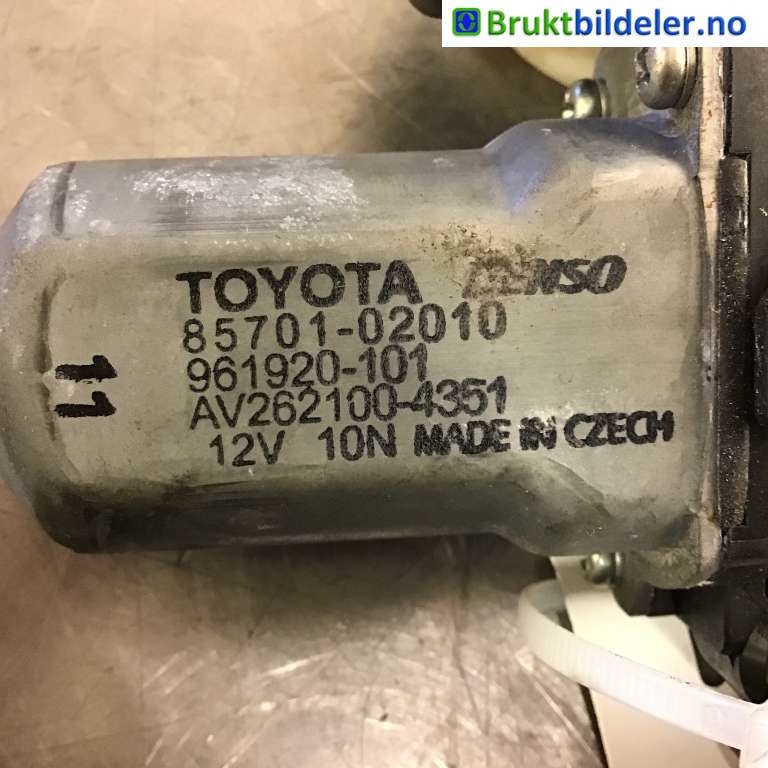 Ruteheis høyre foran til Toyota Avensis 2009-2015 (Type III, Fase 1) (TOYOTA|85701-02010|AV262100-4351|)