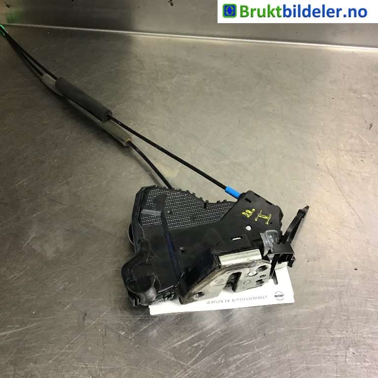Låsekasse høyre foran til Toyota Avensis, 2009-2015 (Type III, Fase 1)  (TOYOTA|69030-05130)