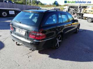 Dør høyre foran til Mercedes E-Klasse,  (W211) (MERCEDES|A 211 720 14 05)