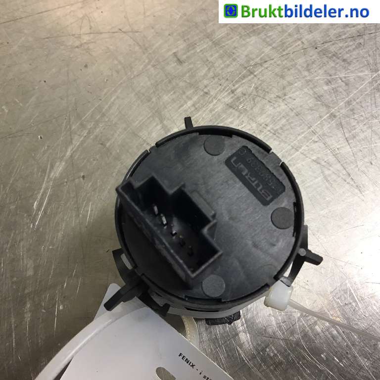 Bryter diverse til Mercedes E-Klasse 2016-2023 (W213) (W213) (MERCEDES|A 213 905 55 00|17T70|)