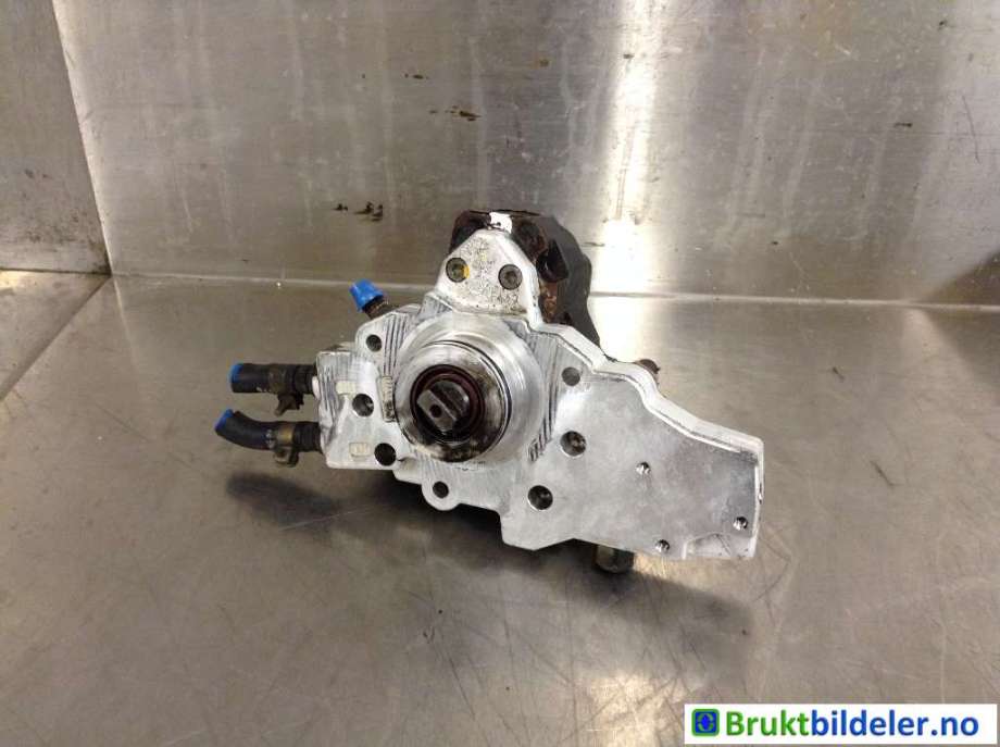 Dieselpumpe til Mercedes E-Klasse 2002-2006 (Fase 1) (W211) (W211) (MERCEDES|A 611 070 14 01|0 445 010 048|)