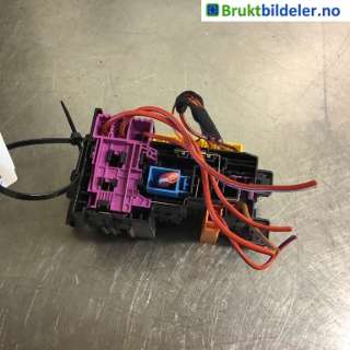 Sikringsboks til Mercedes E-Klasse,  (W213) (MERCEDES|A 205 906 72 00|1704046589)