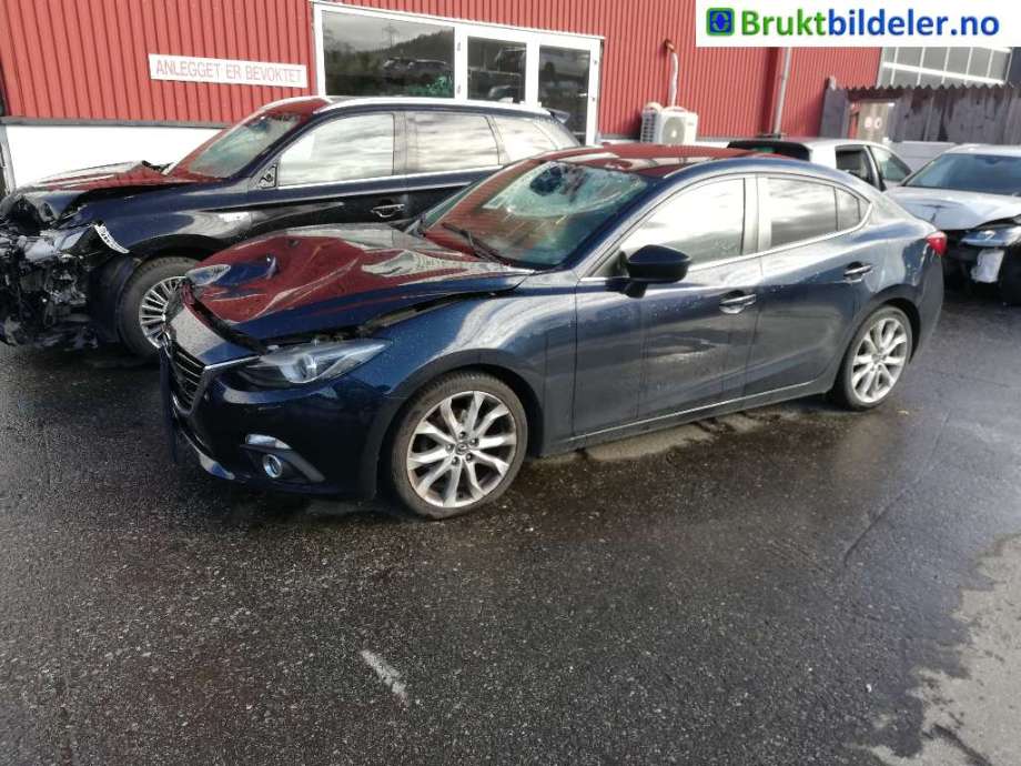 Skjerm venstre foran til Mazda 3, 2013-2016 (Type III, Fase 1)  (MAZDA|)