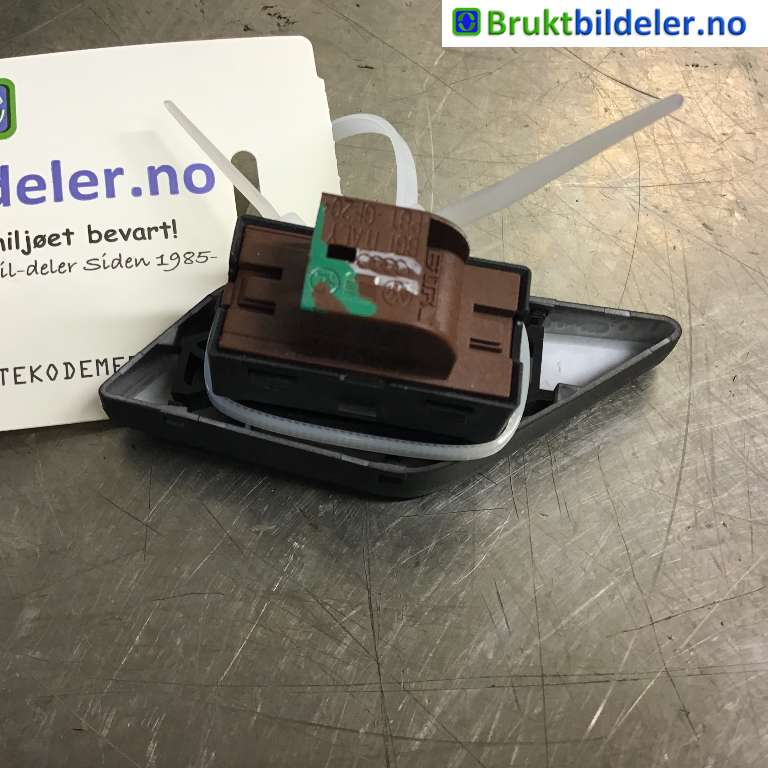 Bryter diverse til Audi A8 2010-2013 (Type III, Fase 1)  (AUDI|4H0 962 107 B|)