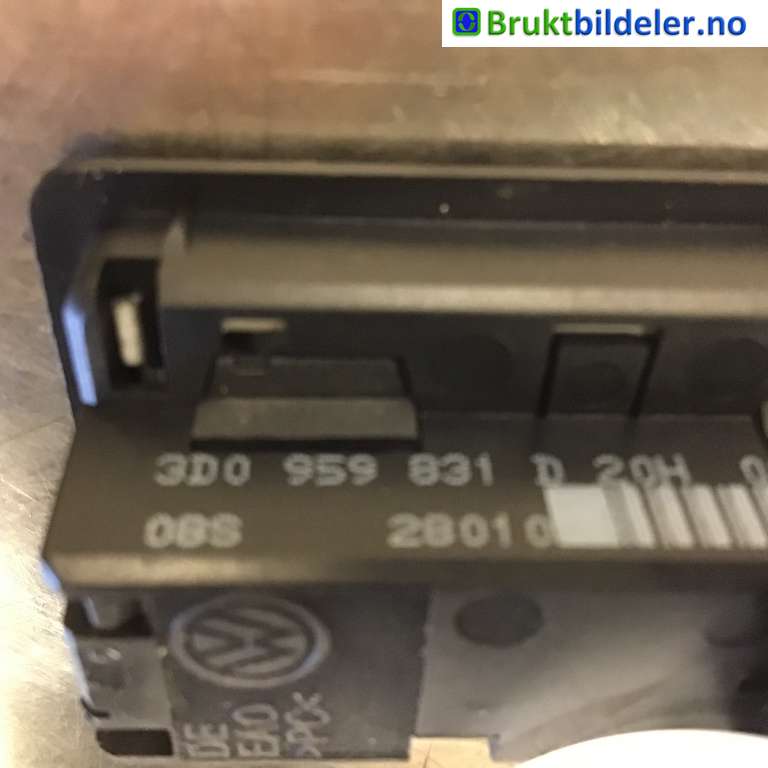 Bryter baklukeåpner til Audi A8 2010-2013 (Type III, Fase 1) (AUDI|3D0 959 831 D|)