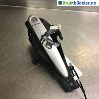 Dørhåndtak utv venstre til BMW X5, 2007-2013 (E70) (E70) (BMW|51 21 7 193 263)