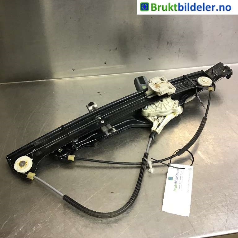 Ruteheis venstre foran til BMW X5, 2007-2013 (E70) (E70) (BMW|51 33 7 166 379)