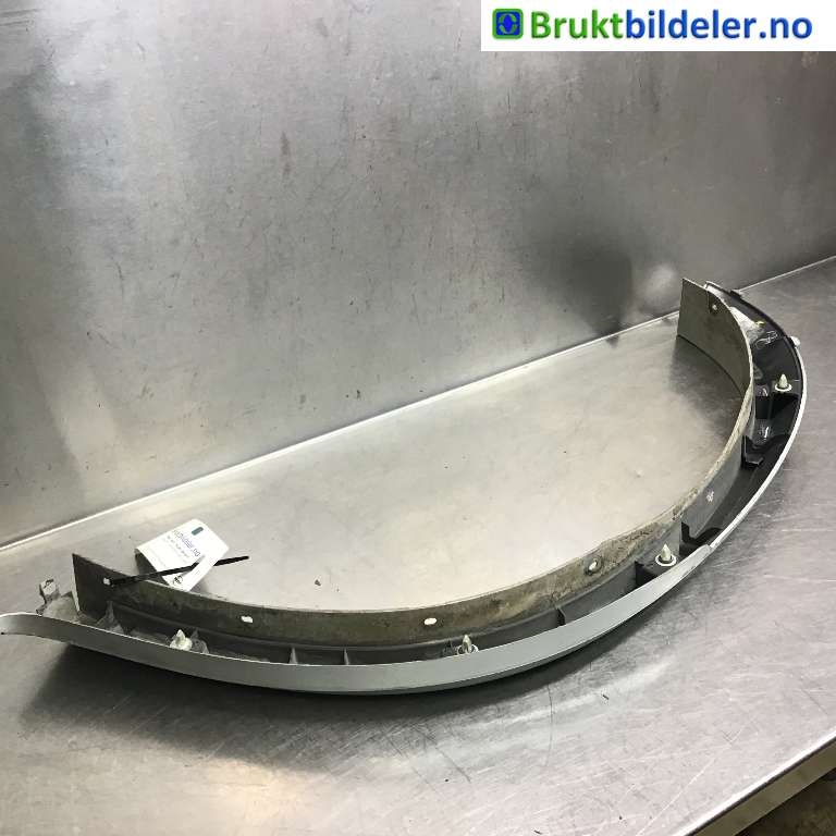 Hjulbuelist venstre bak til BMW X5 2007-2013 (E70) (E70) (BMW|51 77 8 037 293|)