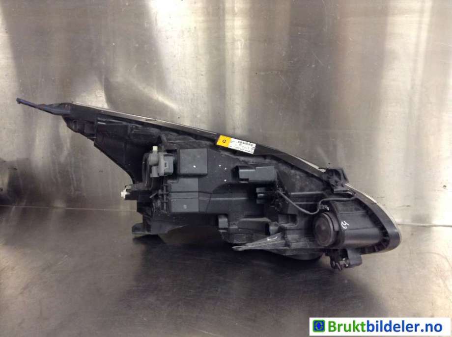 Frontlykt venstre halogen til Nissan E-NV200 2014-->>  (NISSAN|260604FA1A|1EL 011 334-11|)