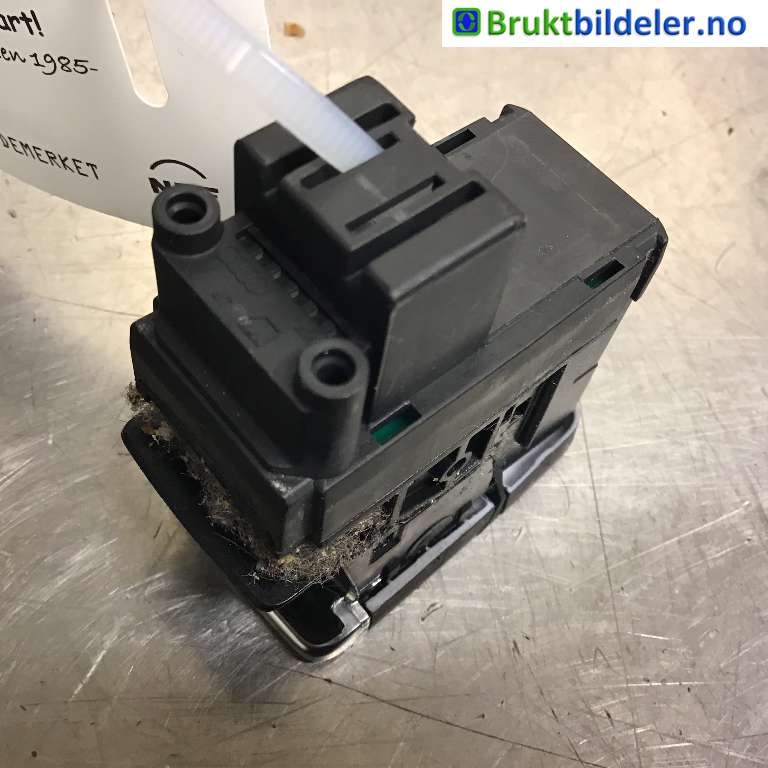 Bryter elektrisk håndbrekk/parkbrems til Audi A8 2010-2013 (Type III, Fase 1)  (AUDI|4H1 927 225|)