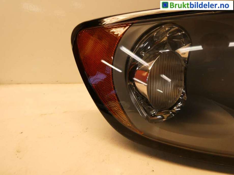 Frontlykt høyre xenon til Volvo V50 2004-2007 (Fase 1)  (VOLVO|30698890|0 301 198 274|31335222)