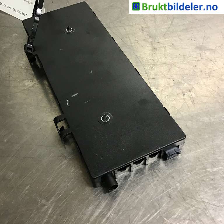 Antenne forsterker til BMW X3 2010-2017 (F25) (F25) (65 20 9 276 060|50110156-C00|9 276 060-01)