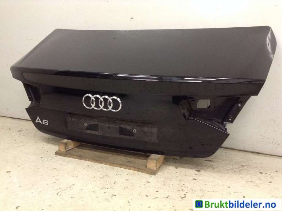 Bakluke sedan til Audi A8 2010-2013 (Type III, Fase 1)  (AUDI|4H0 827 023 B|)