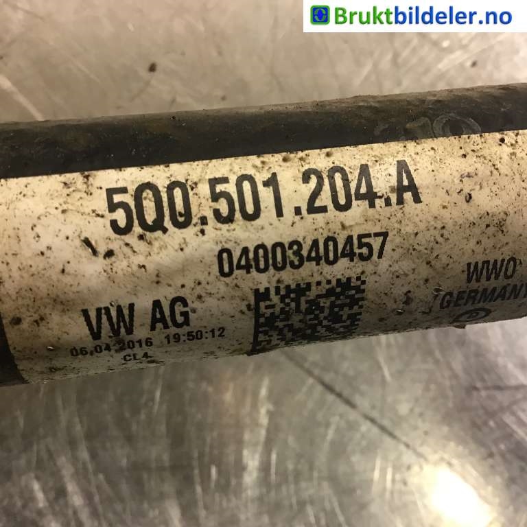 Drivaksel høyre bak til VW Golf VII 2012-2017 (Fase 1)  (VOLKSWAGEN|5Q0 501 204 A|)