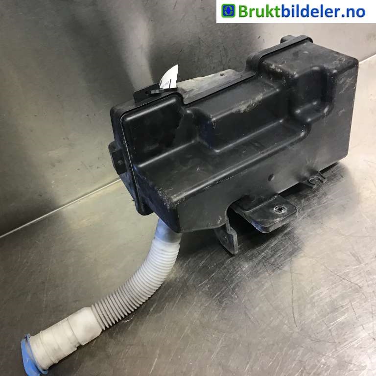 Spylertank til VW Tiguan 2011-2016 (Type I, Fase 2) (VOLKSWAGEN|5N0 955 453|)