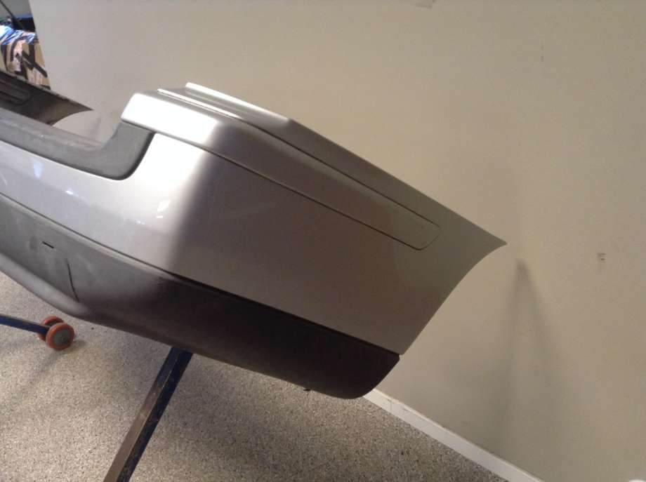 Støtfanger bak til Volvo V70 2000-2004 (Type II, Fase 1) (VOLVO|9190994|)
