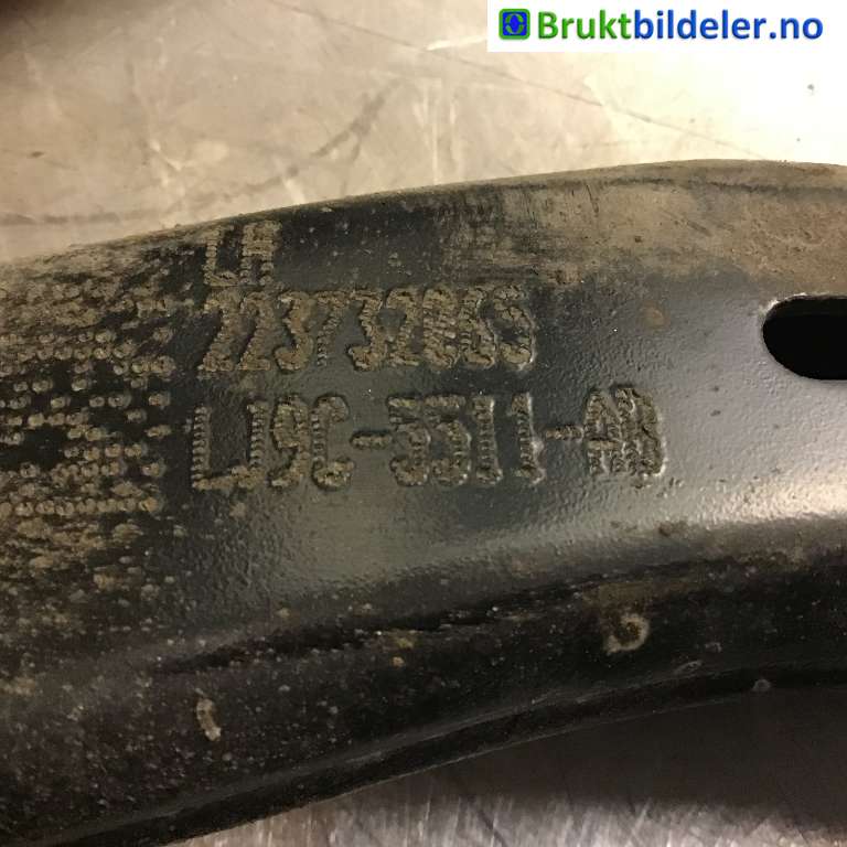 Bærebru venstre bak til Ford Mustang Mach-e 2020-->>  (FORD (US)|LJ9C-5511-AB|)