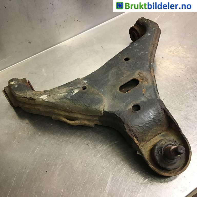 Bærebru venstre foran nedre til Ford Ranger / Ranger Raptor 2015-2022  (FORD|EB3C-3091-B2C|)