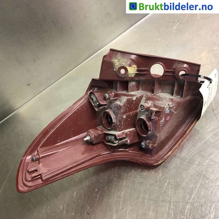 Baklykt høyre til Toyota RAV4 2013-2015 (Type IV, Fase 1)  (TOYOTA RAV 4 2.0 D-4D|81551-42171|)