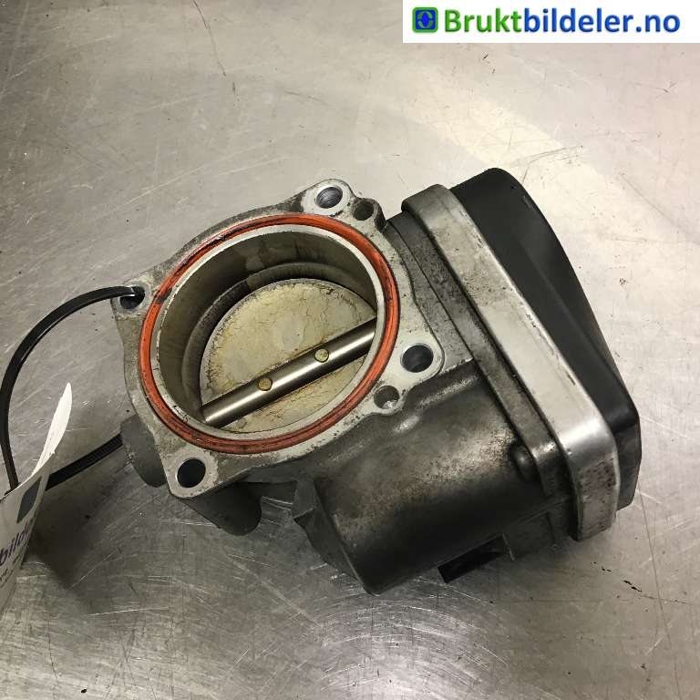Spjeldhus til BMW 3-Serie 2005-2011 (E90/E91/E92/E93) (E90/E91/E92/E93) (BMW|13 54 1 439 580-06|408 238 425 005|)