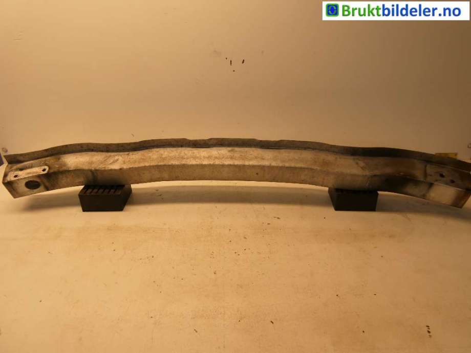 Støtfangerforsterkning foran til Audi A3 2003-2008 (Type II, Fase 1)  (AUDI|8P0 807 113 B|)