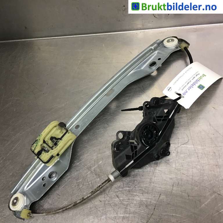 Ruteheis til Volvo V60/V60 CC, 2013-2018 (Type I, Fase 2)  (VOLVO|30784309)