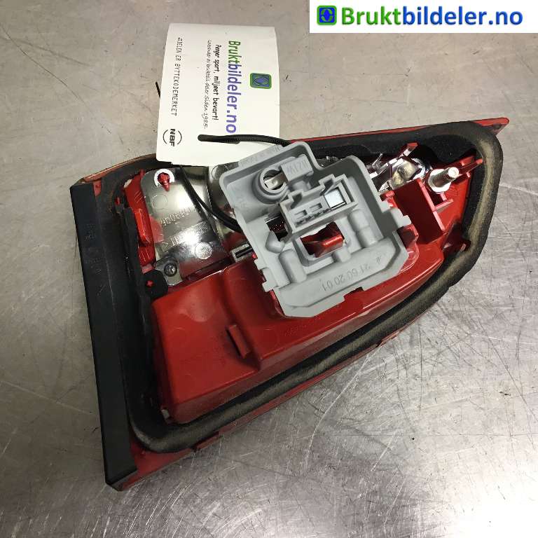 Baklykt venstre indre til Audi A4 2007-2014 (Type IV) (B8) (B8) (AUDI|8K9 945 093 B|)