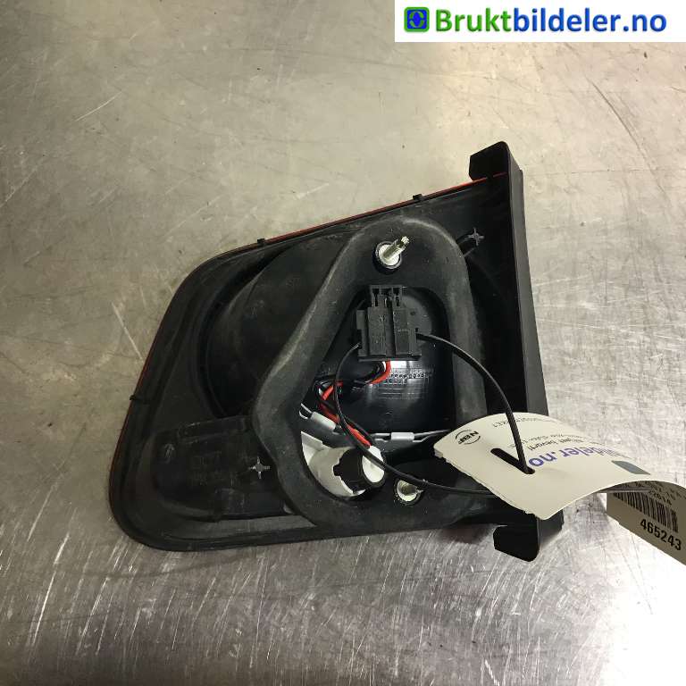 Baklykt venstre indre til VW Tiguan 2007-2011 (Type I, Fase 1)  (VOLKSWAGEN|5N0 945 093 B|009692-01 6839|)