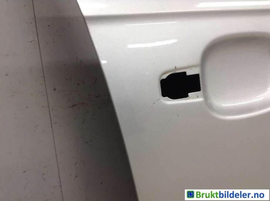 Dør høyre foran til Audi A4 2007-2014 (Type IV) (B8) (B8) (AUDI|8K0 831 052 J|)