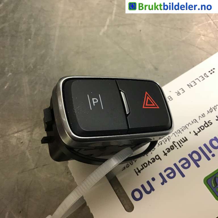 Bryter nødblink til Ford Mustang Mach-e, 2020-->> (FORD (US)|LJ8T-13D734-AA)
