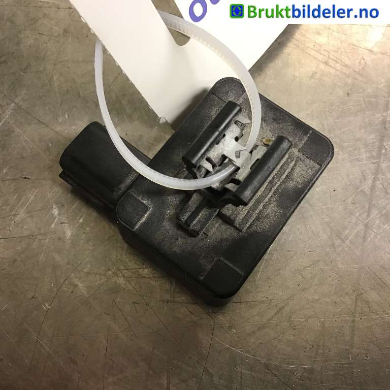 Antenne navigasjon til Ford Mustang Mach-e 2020-->> (FORD (US)|MU5T-14G618-BD|TN233700-5183|)