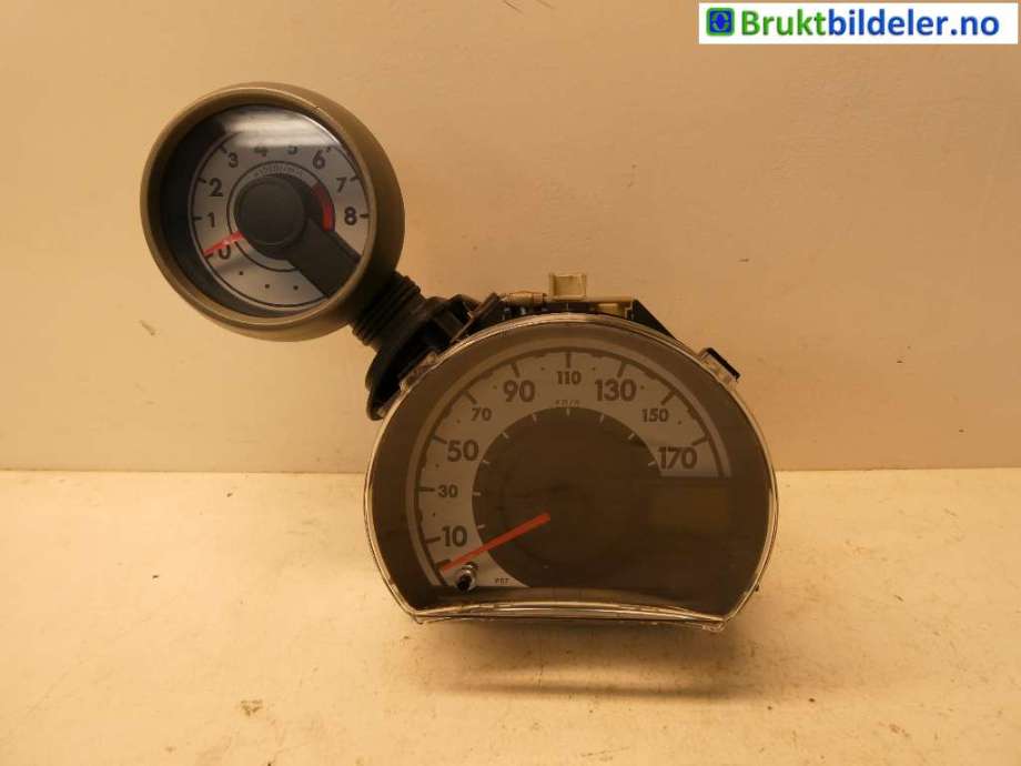 Instrumentpanel til Peugeot 107, 2006-2014  (PEUGEOT|B000698580)
