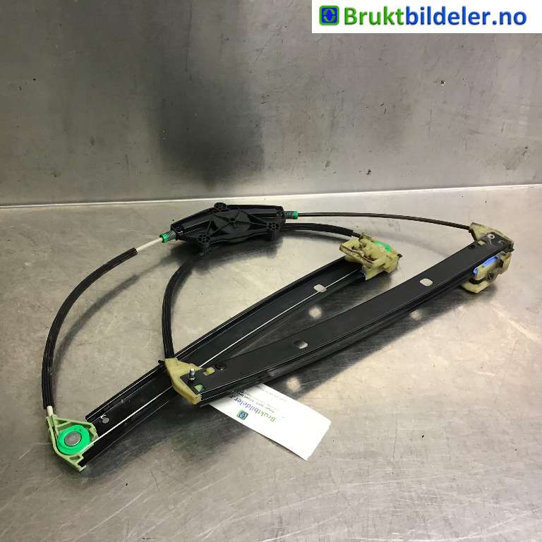 Ruteheis til Audi A4 2007-2014 (Type IV) (B8) (B8) (AUDI|8K0 837 462|)
