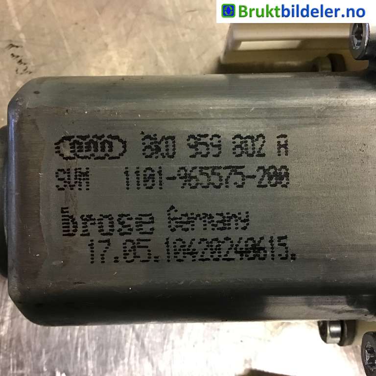 Ruteheis høyre foran til Audi A4 2007-2014 (Type IV) (B8) (B8) (AUDI|8K0 959 802 A|1101-965575-200|)