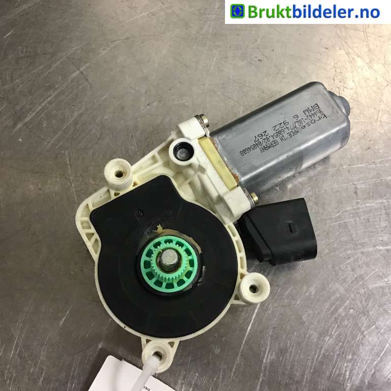 Ruteheis venstre foran til BMW 5-Serie 2003-2010 (E60/E61) (E60/E61) (BMW|6 922 267|)