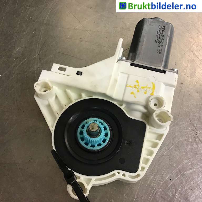 Ruteheis høyre foran til Audi A4, 2007-2014 (Type IV) (B8) (B8) (AUDI|8K0 959 802 A)