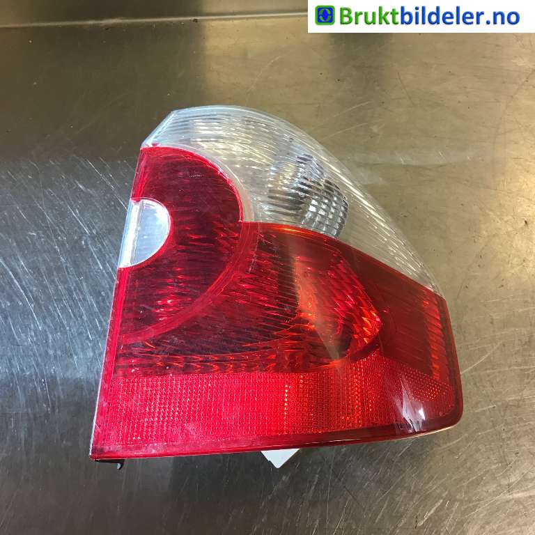 Baklykt høyre til BMW X3, 2003-2006 (Fase 1) (E83) (E83) (BMW|6321-6990170)