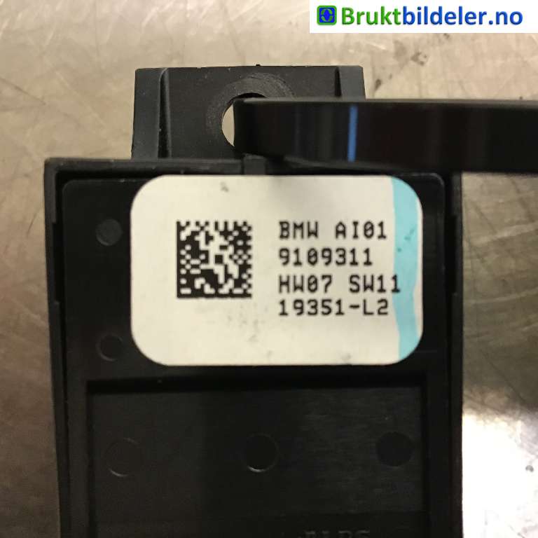 Bryter elektrisk håndbrekk/parkbrems til BMW X3 2017-->> (G01) (G01) (BMW|61 31 9 109 311|)