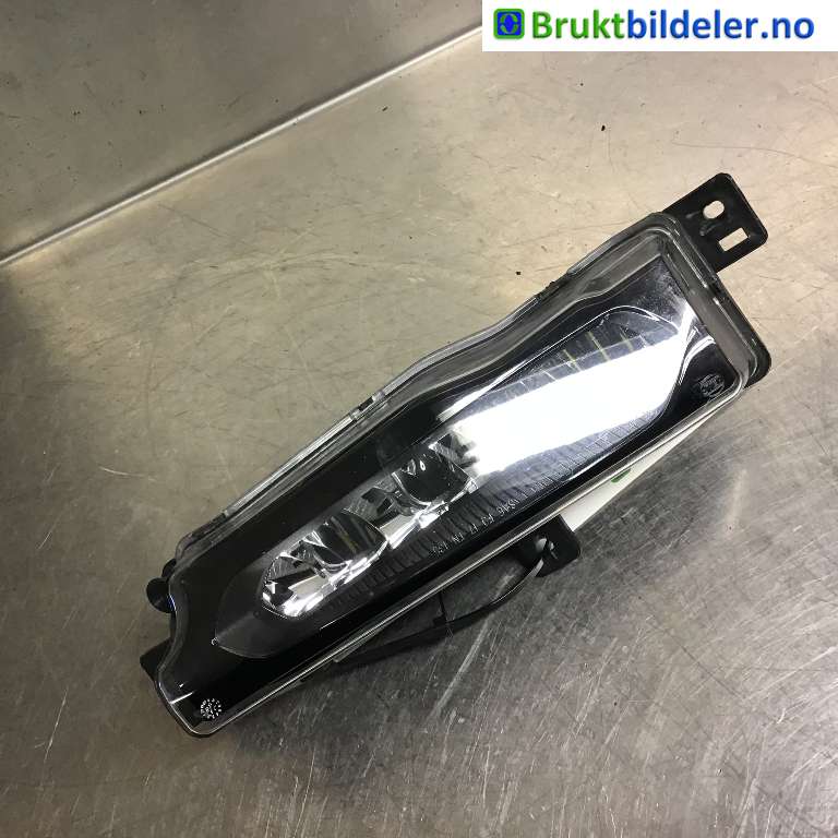 Tåkelykt høyre foran til BMW X3, 2017-->> (G01) (G01) (BMW|63 17 9 492 772-01)