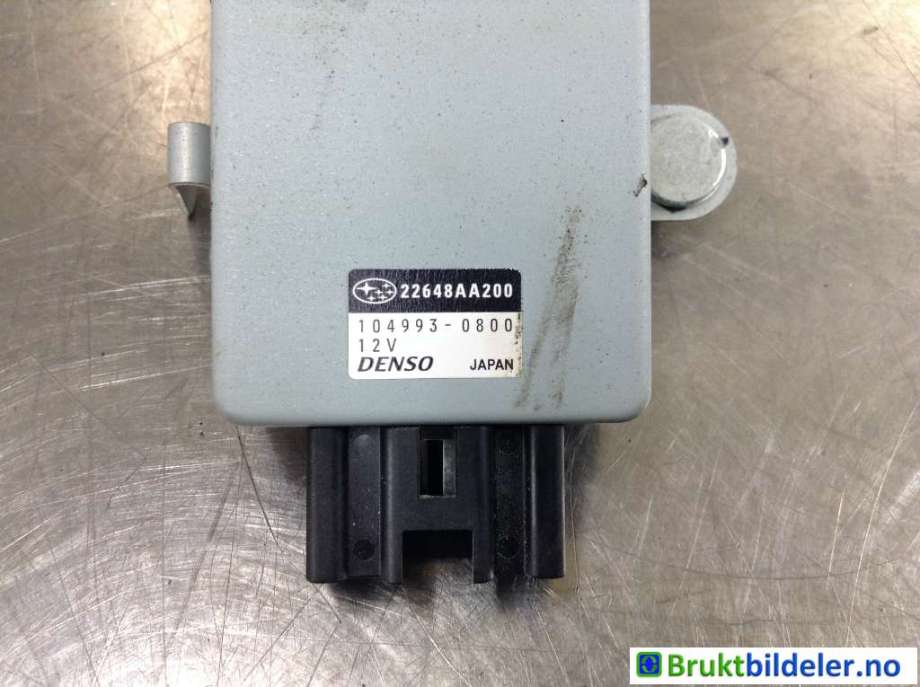 Styreenhet drivstoffpumpe til Toyota GT86 2012-->>  (TOYOTA|22648AA200|104993-0800|)