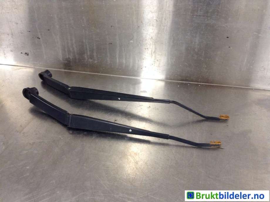 Viskerarmer frontrute til Toyota GT86, 2012-->>  (TOYOTA|SU00302668)