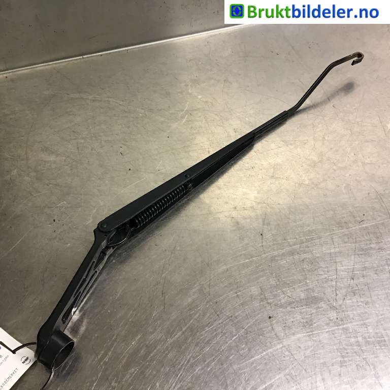 Viskerarmer frontrute til Suzuki SX4 S-CROSS, 2013-->> (Type II)  (SUZUKI|38310-61M10)