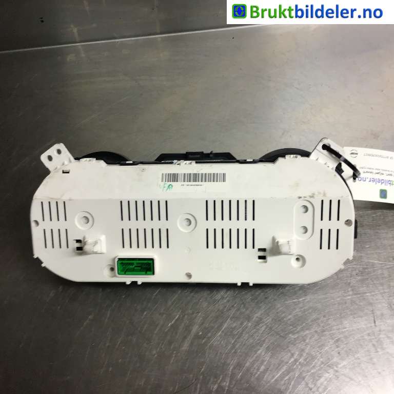 Instrumentpanel til Suzuki Grand Vitara 2005-2015 (Type III)  (SUZUKI|34110-67JA0|VP7SUF10849JA|)