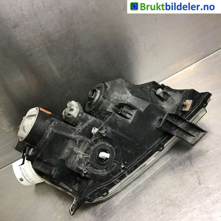 Frontlykt venstre xenon til Suzuki Grand Vitara 2005-2015 (Type III)  (SUZUKI|35320-65JB1|)