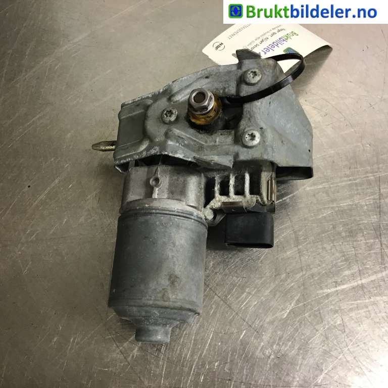 Viskermotor frontrute til VW Caddy, 2010-2015 (Type III, Fase 2)  (VOLKSWAGEN|1T1 955 119 A)