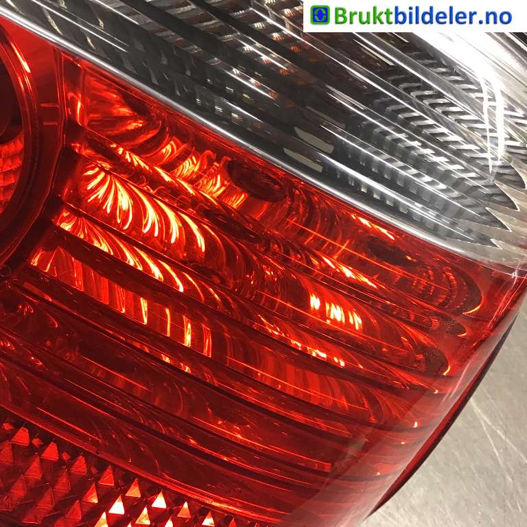 Baklykt høyre til BMW 5-Serie 2003-2010 (E60/E61) (E60/E61) (BMW|6 910 768|2VP 008 689-067.9481|)