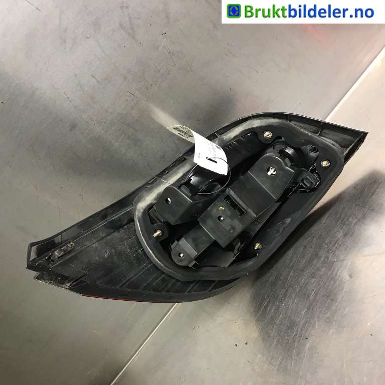 Baklykt høyre til BMW 5-Serie 2003-2010 (E60/E61) (E60/E61) (BMW|6 910 768|2VP 008 689-067.9481|)