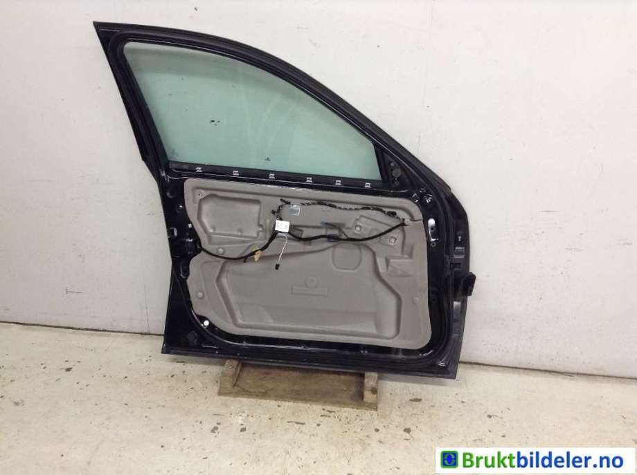 Dør venstre foran til BMW 5-Serie 2003-2010 (E60/E61) (E60/E61) (BMW|41 51 5 A2A 3A5|)
