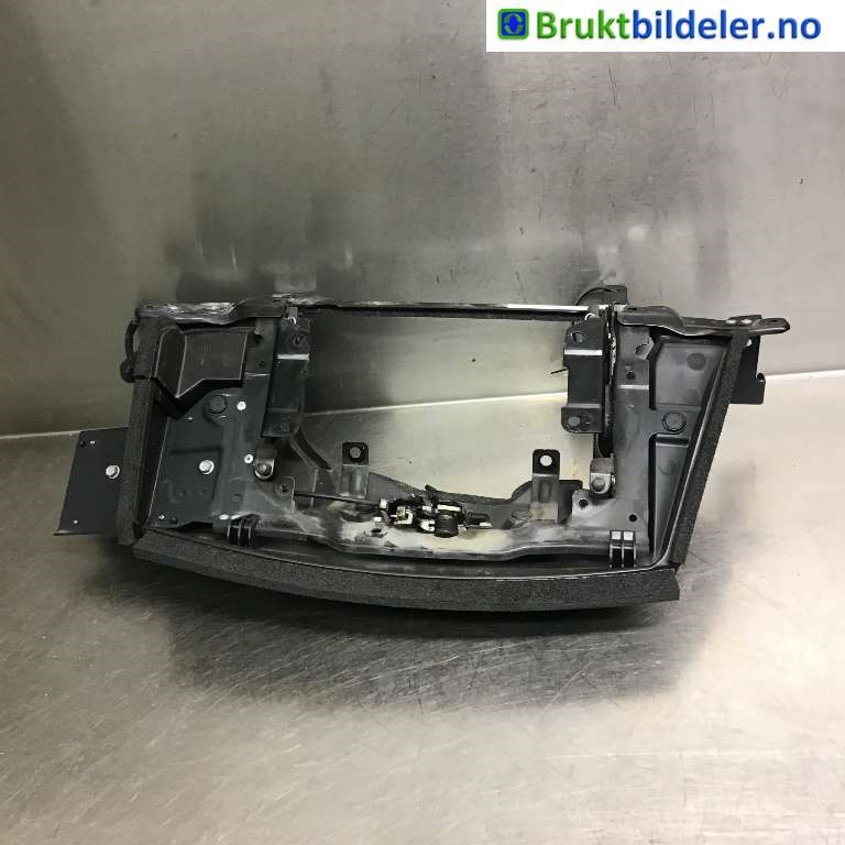 Batterilader inntak/luke til Nissan Leaf, 2011-2017 (Type I)  (NISSAN|65701 3NL7D)